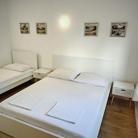 Apartment Buco Starigrad Paklenica Eksteriør bilde