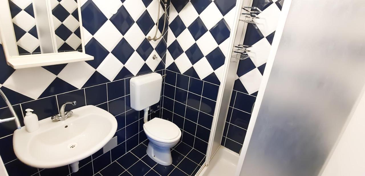 Apartment Buco Starigrad Paklenica Eksteriør bilde