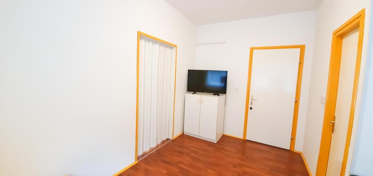 Apartment Buco Starigrad Paklenica Eksteriør bilde