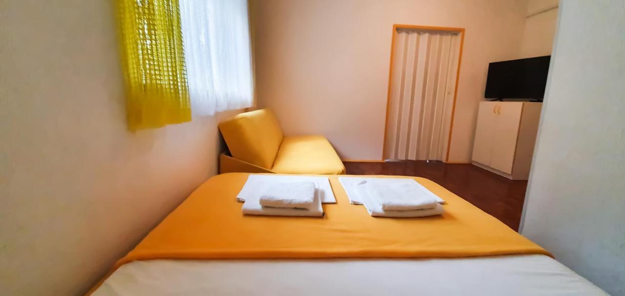 Apartment Buco Starigrad Paklenica Eksteriør bilde