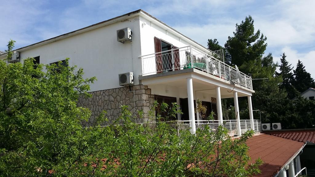 Apartment Buco Starigrad Paklenica Eksteriør bilde